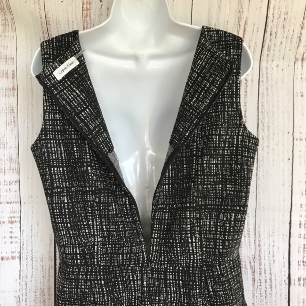 Calvin Klein Women’s Black & White Geometric Sleeveless Dress - Picture 12 of 14